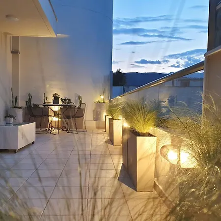 Gallery House In Itea-Delphi Экстерьер фото