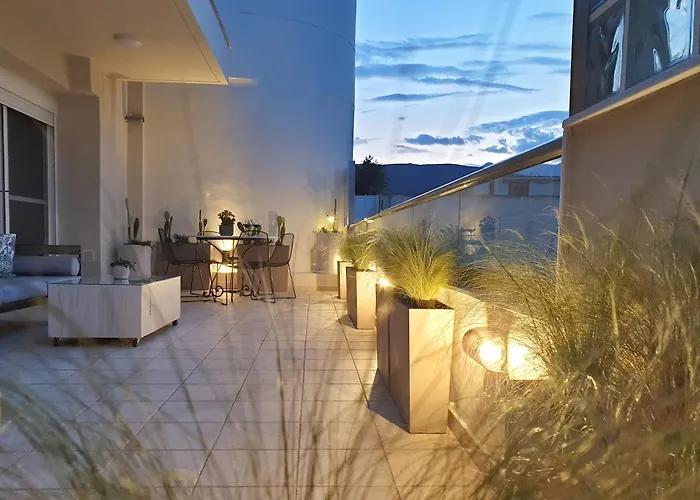 Gallery House In Itea-Delphi