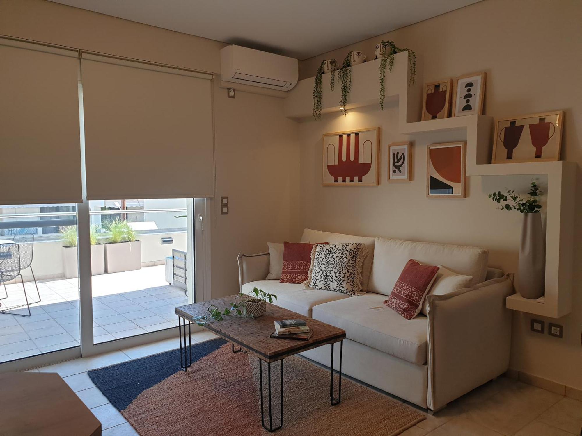 Apartment Gallery House In Itea-delphi Itea