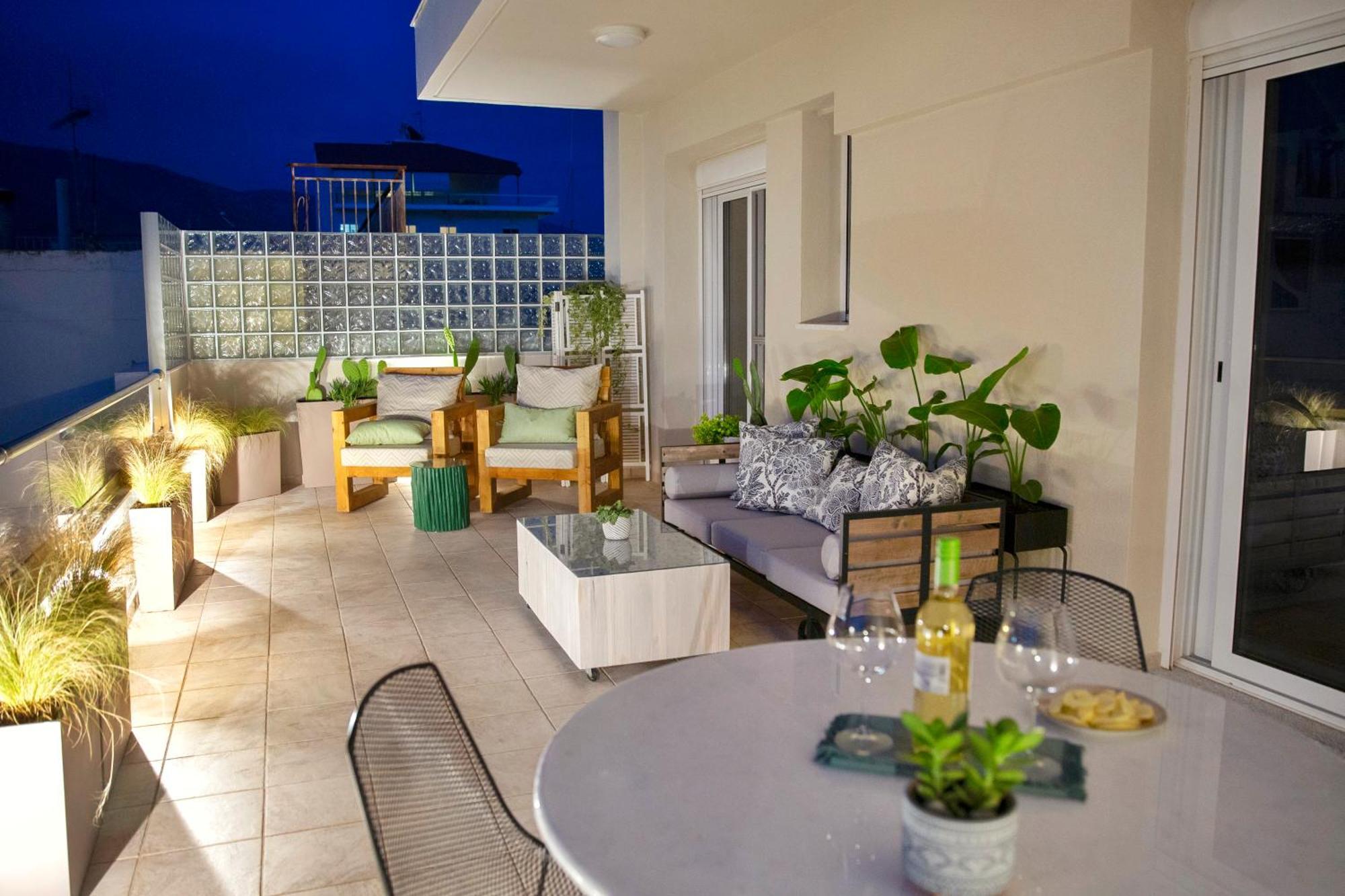 Gallery House In Itea-delphi Apartment *