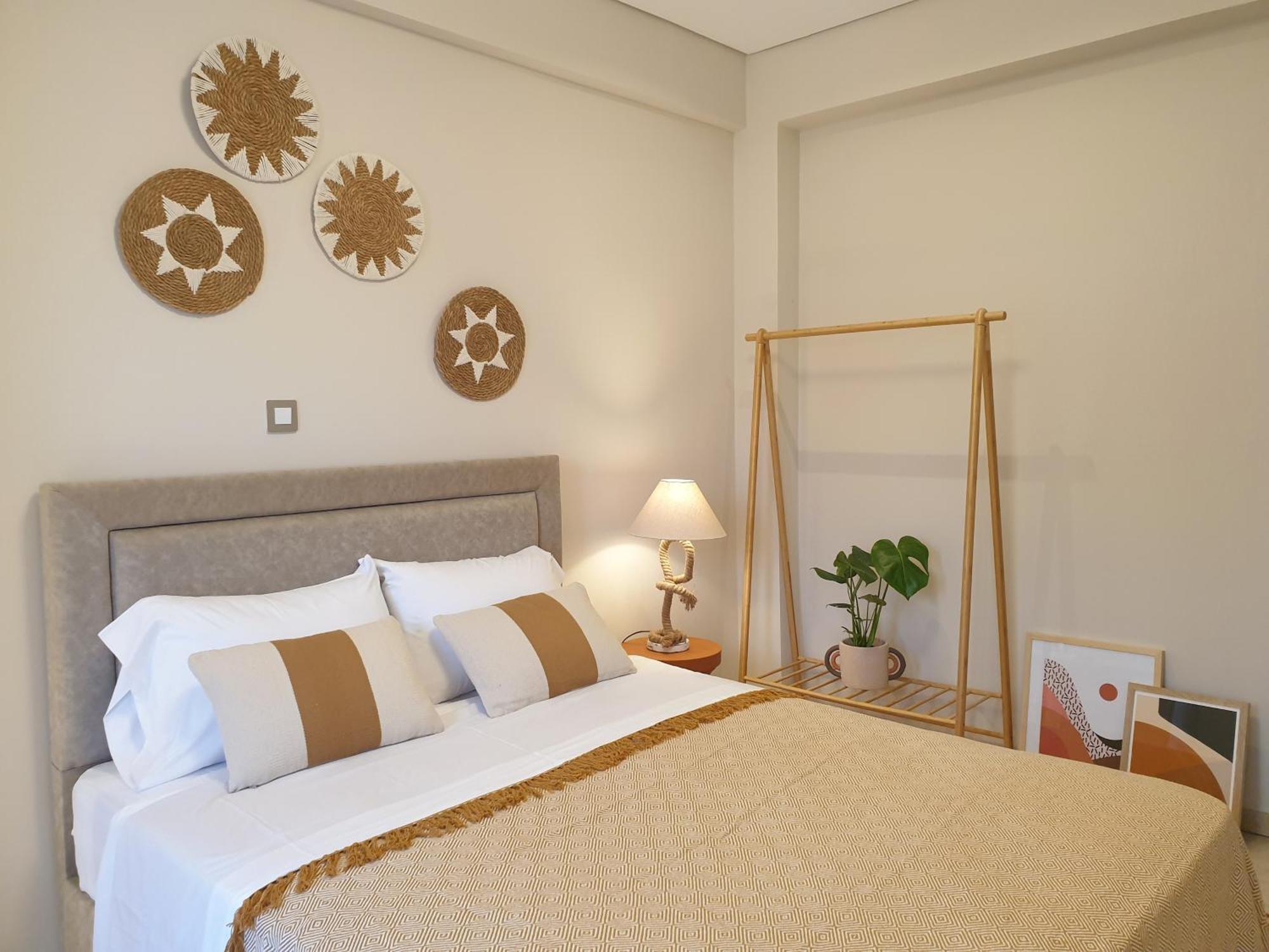 Gallery House In Itea-delphi *